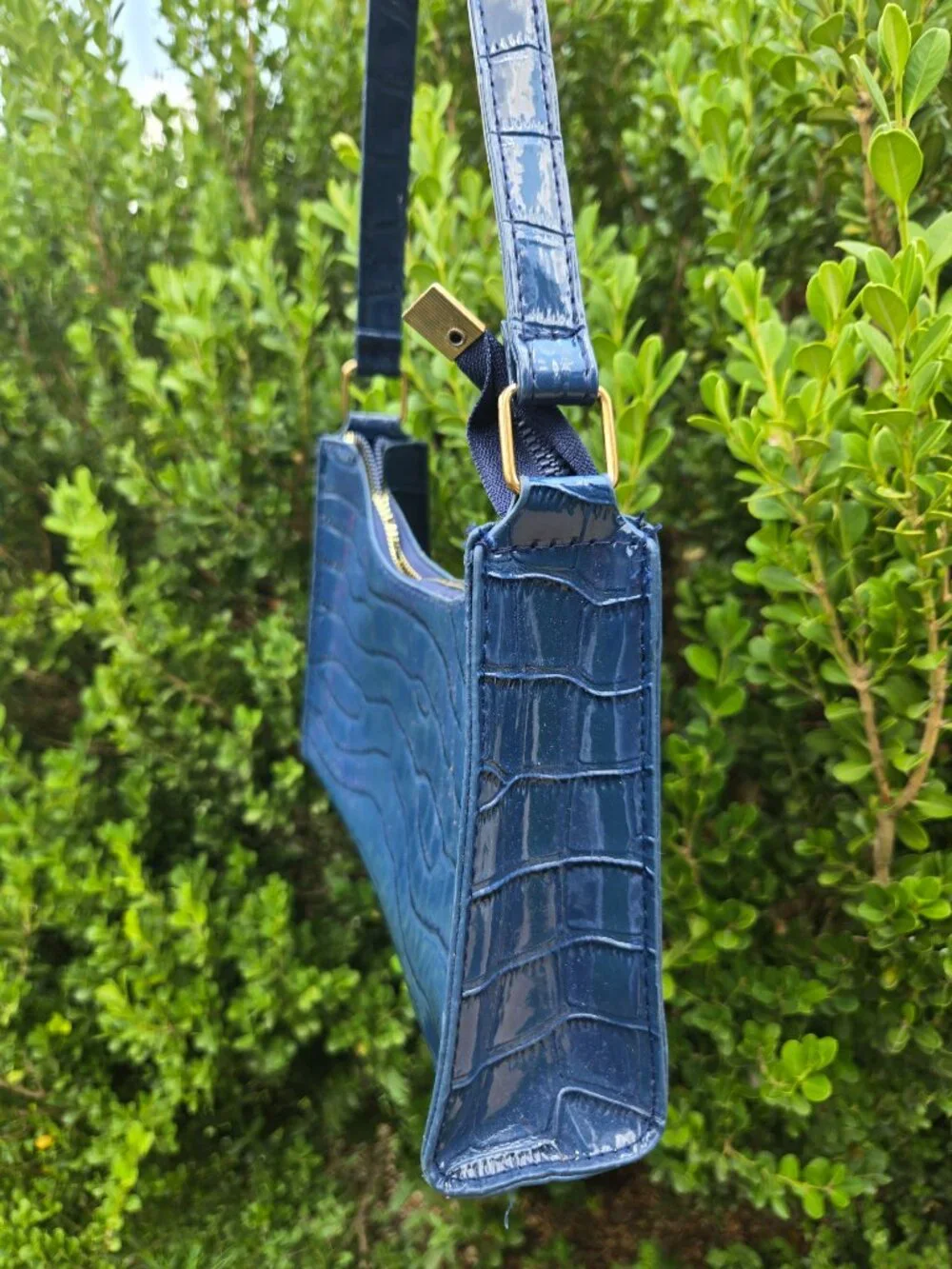 ROYAL BLUE Faux Reptile Texture Shoulder bag